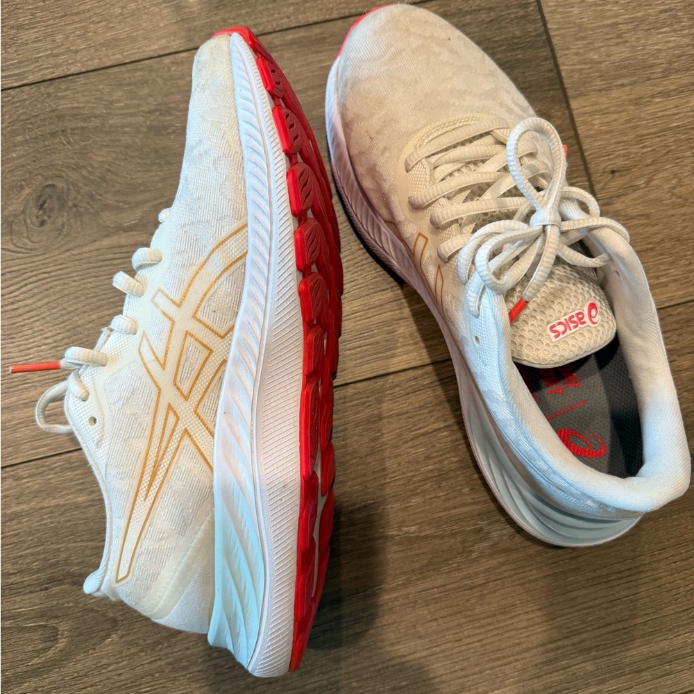 ASICS Gel Excite-8 Sneakers